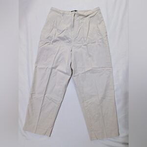 🩷5 for $50🩷 Vintage Women's Van Heusen Cream Chino Stretch Capris Size 10